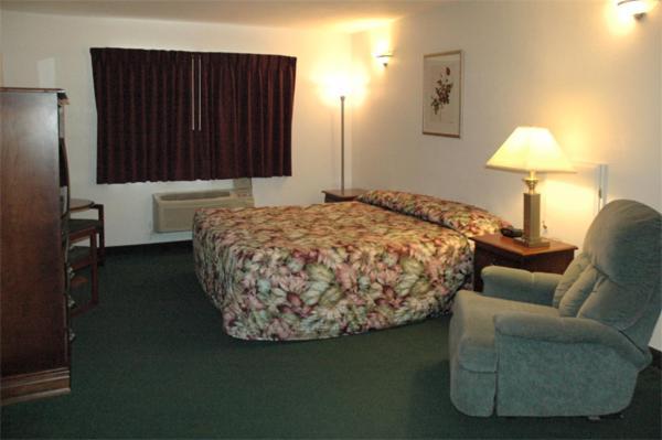 Zellar'S Village Inn Newberry Δωμάτιο φωτογραφία